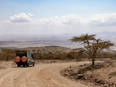 TourCompass bil på safari