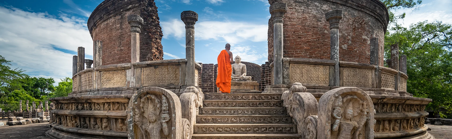 Munk i den historiske by Polonnaruwa, Sri Lanka
